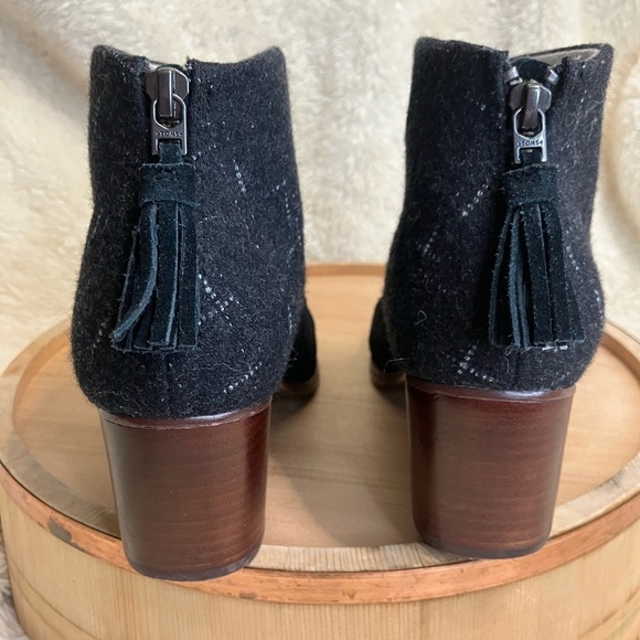Toms Leila Ankle Boots Booties Suede Dotted Wool Size 9 - Picture 3 of 10